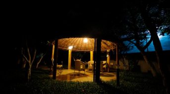 pre wedding shoots in Moinabad